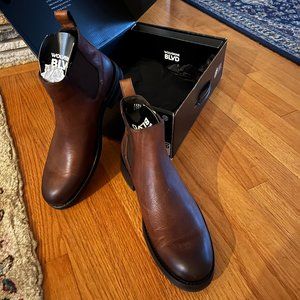 Wolverine BLVD Chelsea Boots - Size 8.5 New in Box, Pebble Brown